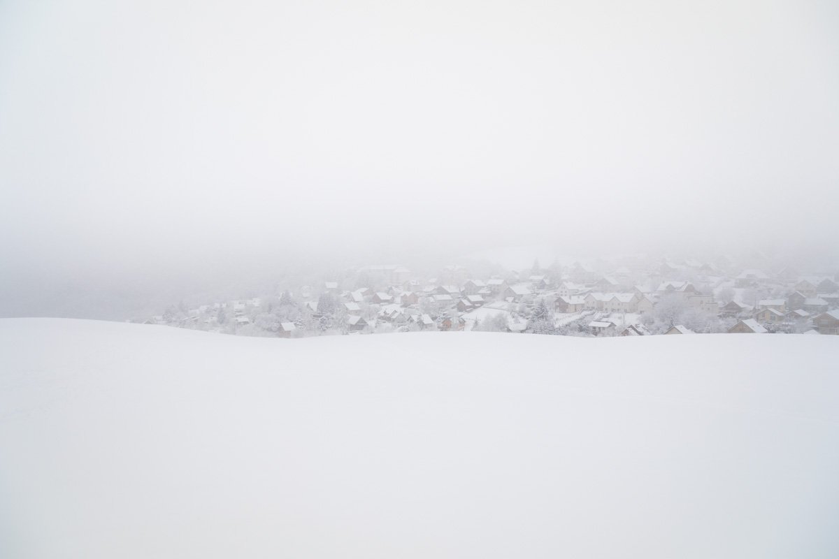 8 – Un village dans la neige